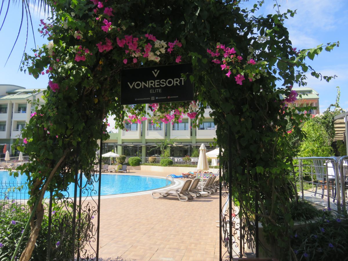 imagini hotel Von Elite